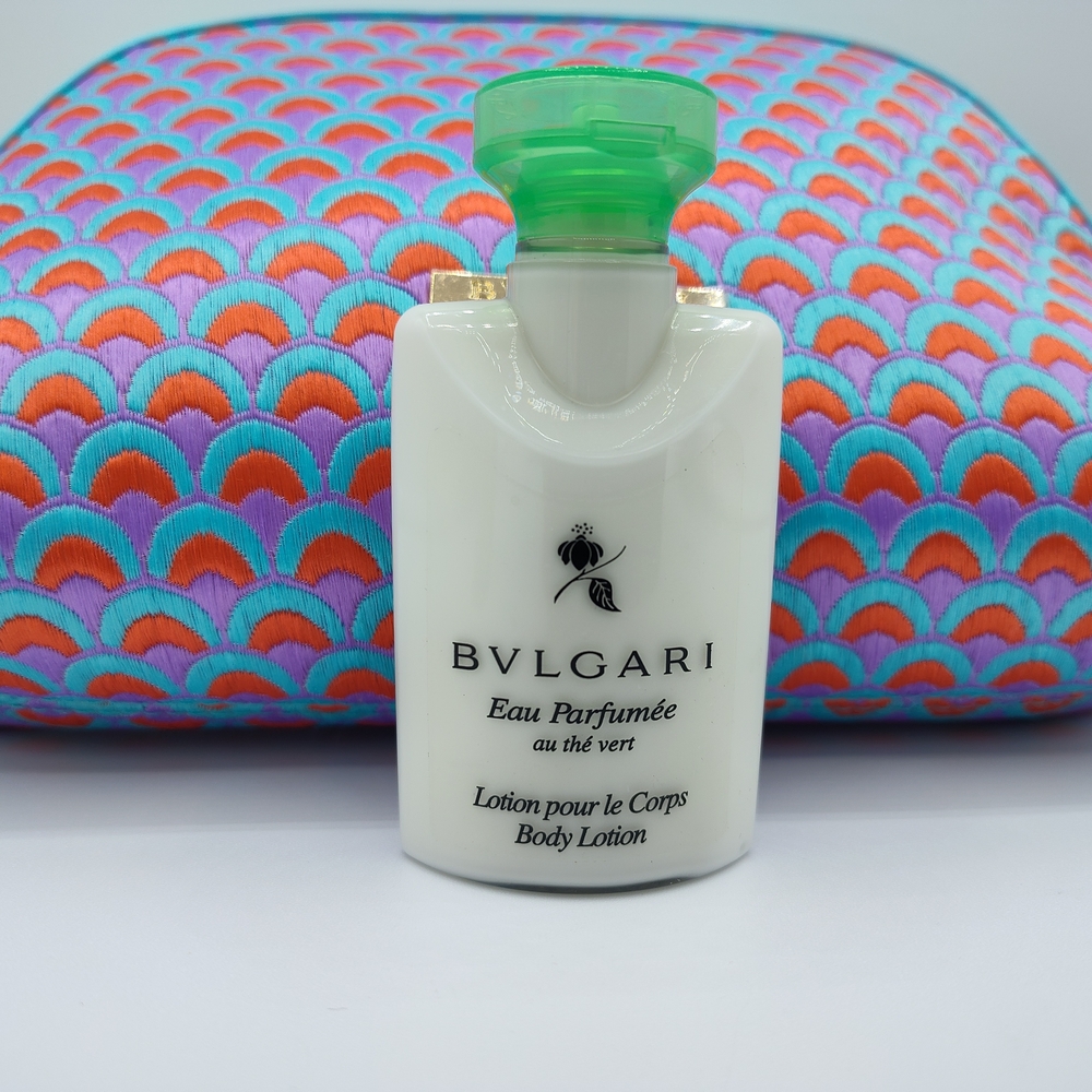 BVLGARI Green Tea Makeup Cosmetic Bag + Lotion Shampoo Conditioner Luxe GWP Set - Picture 7 of 13